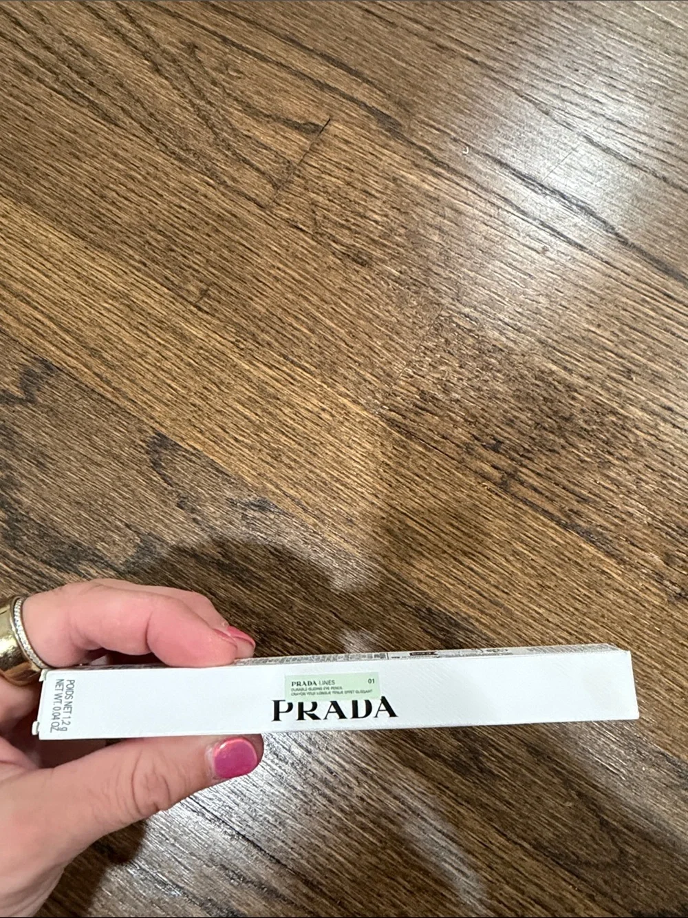 Prada Lines Durable Gliding eye pencil in Nero